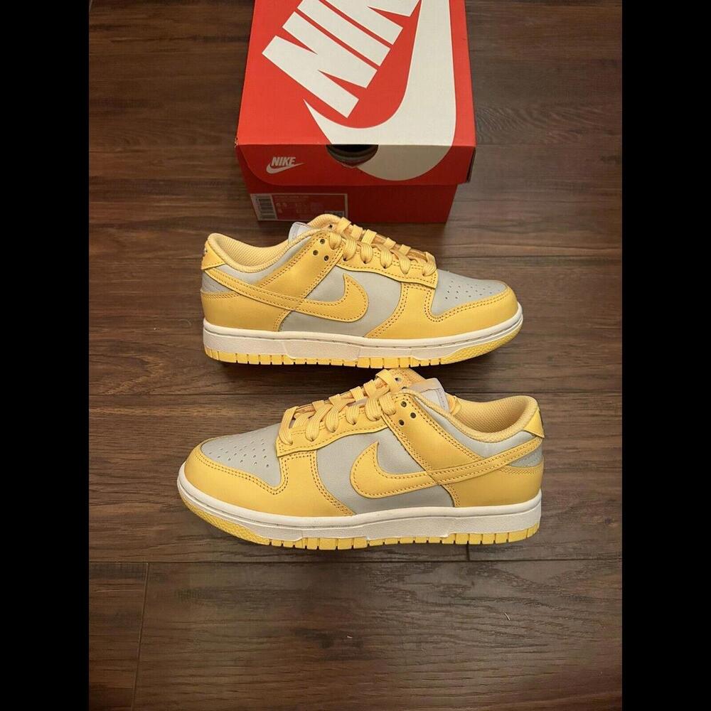 Nike Women Dunk Low Citron Pulse Yellow / Light Bone